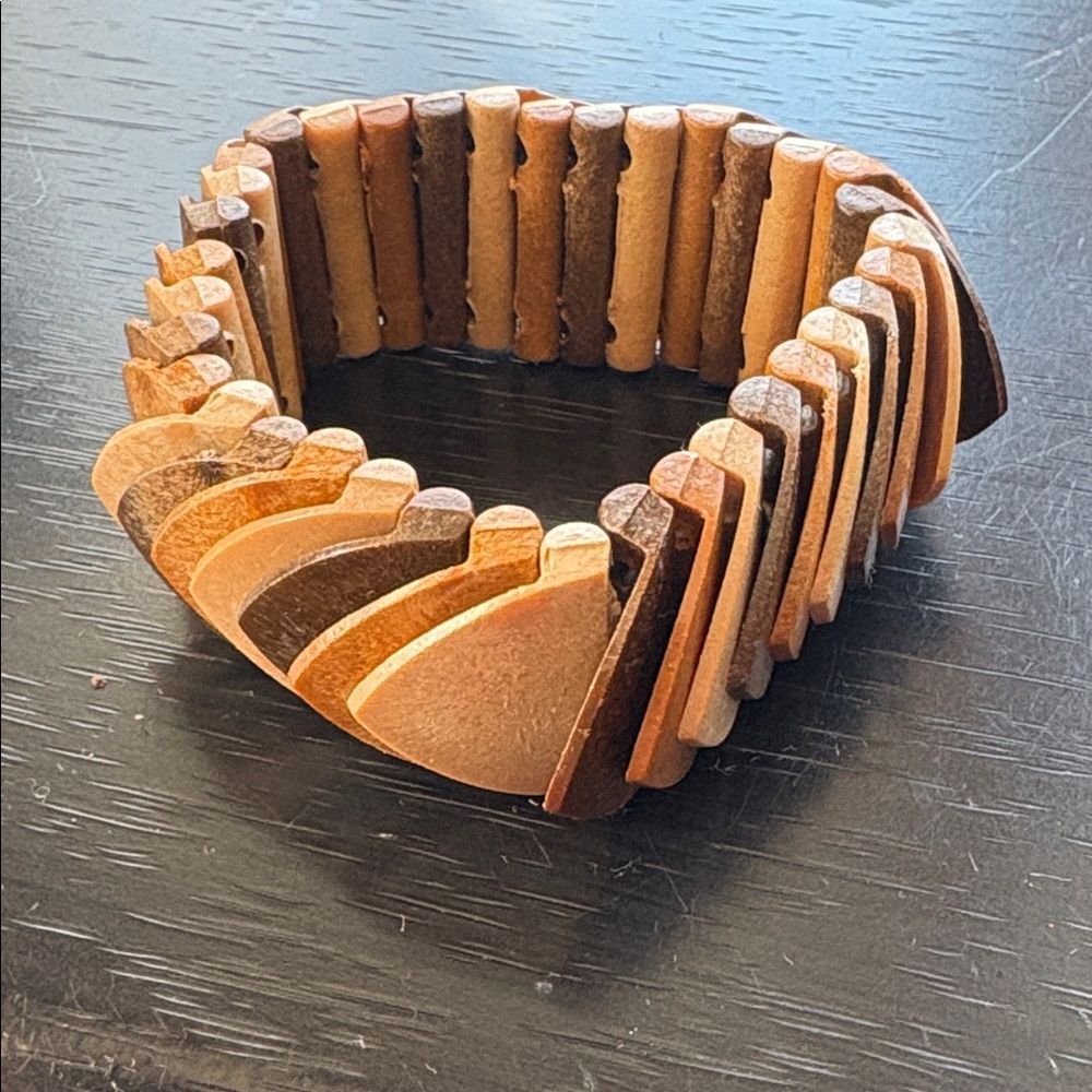 Vintage Wooden Stretch Bracelet